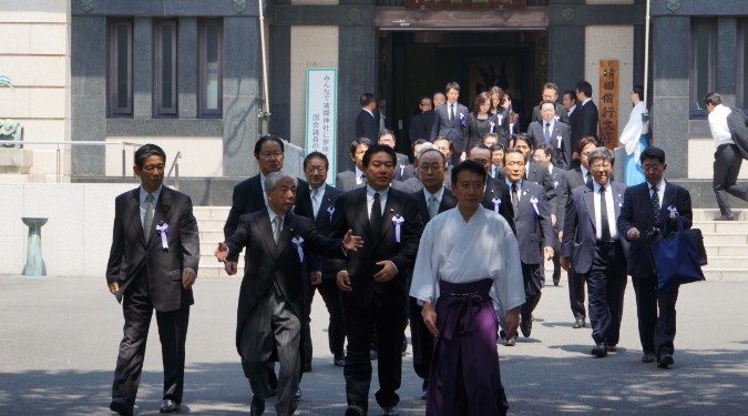 日本内阁成员产生过程与背后机制探究