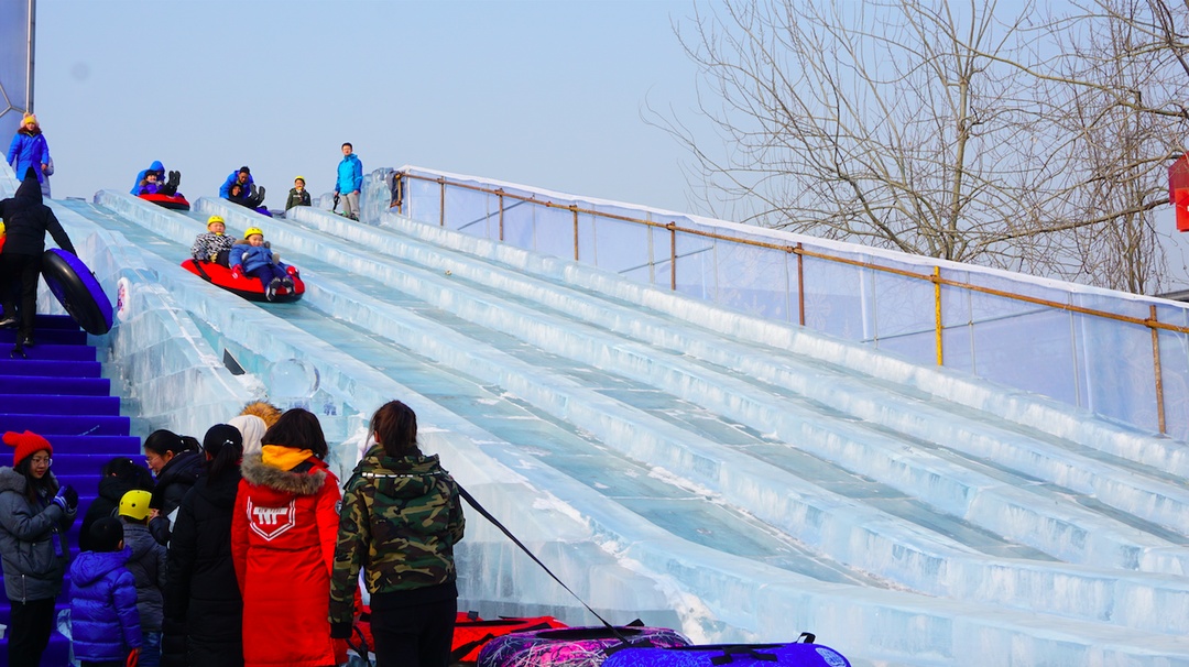 长春奇妙之旅，米雪漂流与冰滑梯的浪漫冒险