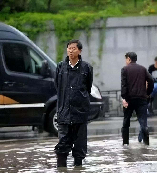 两万斤冷水鱼长途迁徙之旅，从淄博到东南亚的奇迹观察