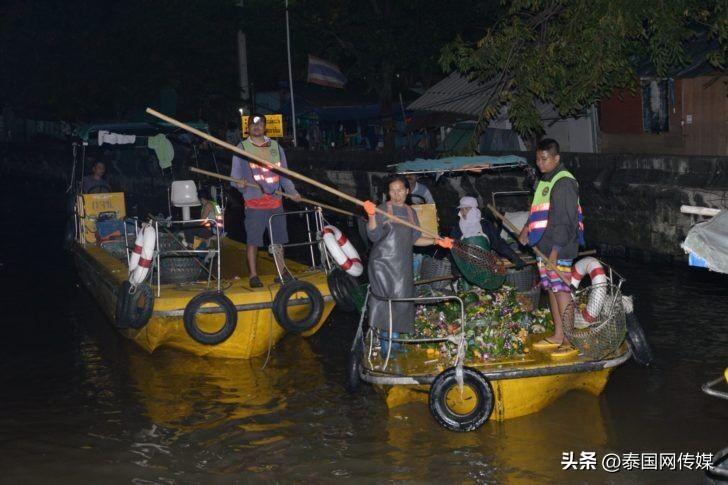 泰国曼谷水灯节盛大庆祝场面