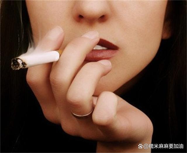 女孩抽烟背后的多重含义与复杂情境探讨