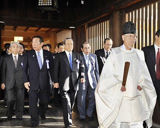 日本首相拒绝参拜靖国神社，历史与现实的权衡考量