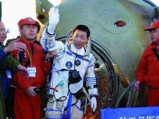 美国宇航员太空归来遭遇难题？揭秘知乎热议背后的真相。